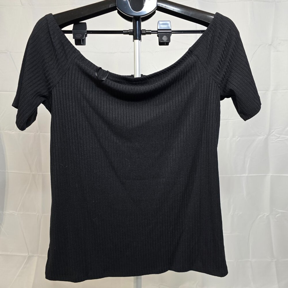 Torrid Ribbed Off-shoulder Henley Tee (1) - Picture 4 of 6